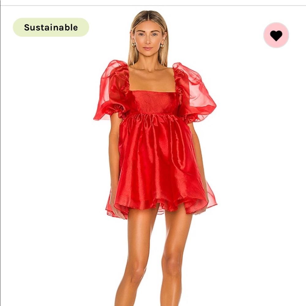 RED SELKIE PUFF DRESS❤️